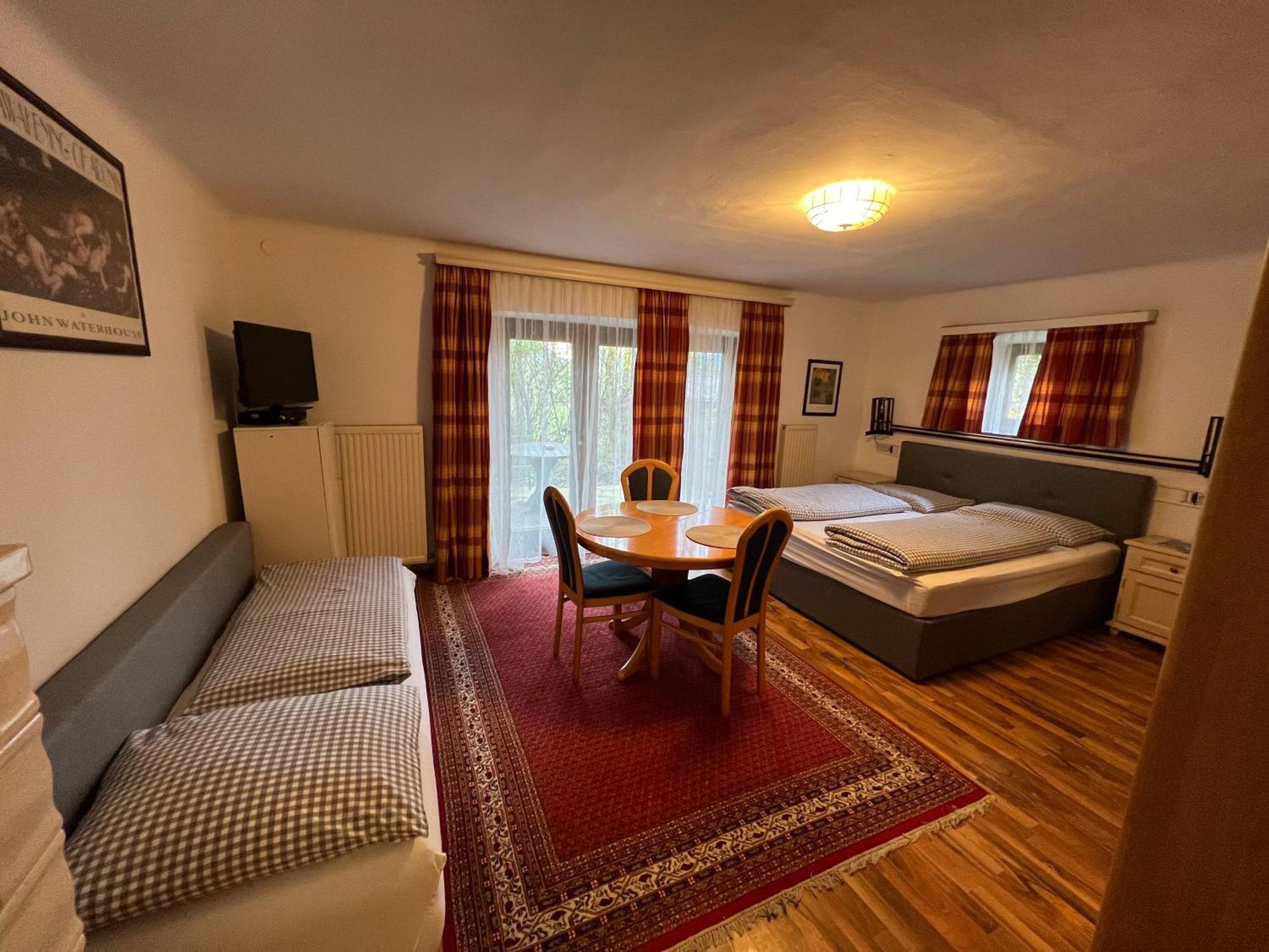 Studio Mit Gartenterrasse Salzburg Exteriör bild